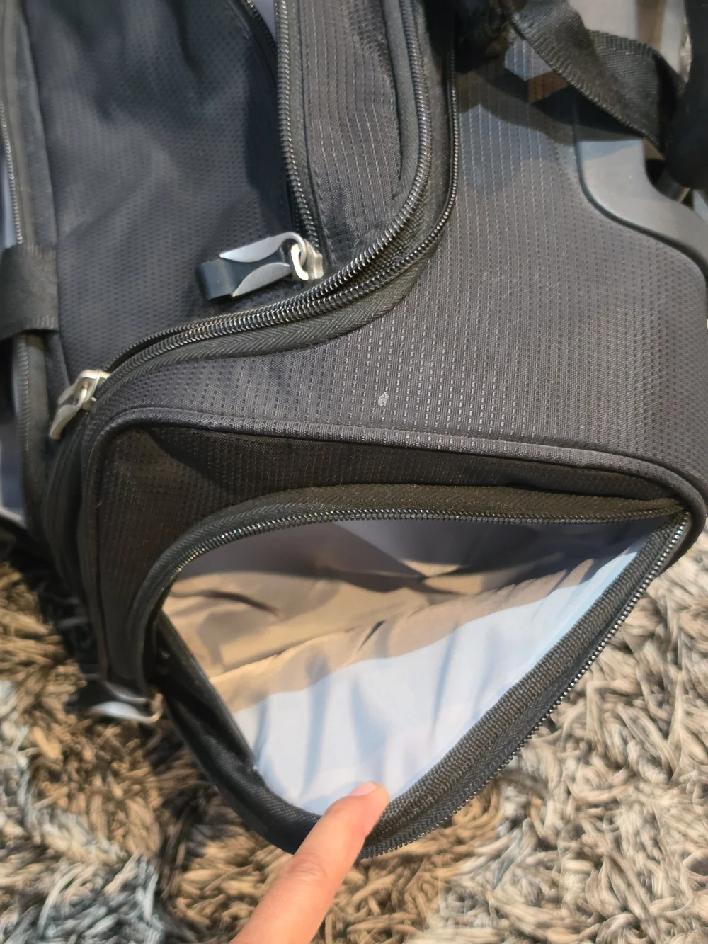 Black Rolling Travel Tote with Telescopic Handle